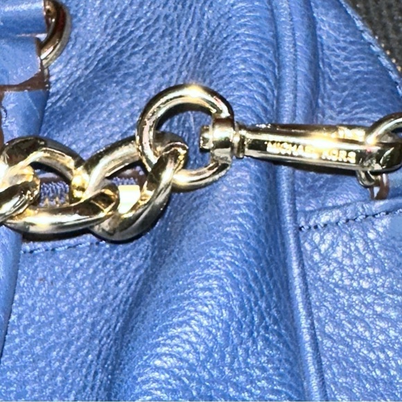 Michael Kors Navy Blue Handbag Gold Metal Hardware - Picture 4 of 15